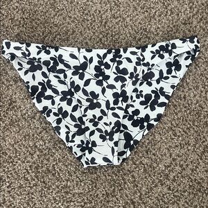 Skatie Black Cheryl bottom in Greenwich 🖤